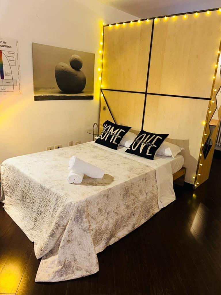 Easy Room Italy Prada Milano Eksteriør bilde